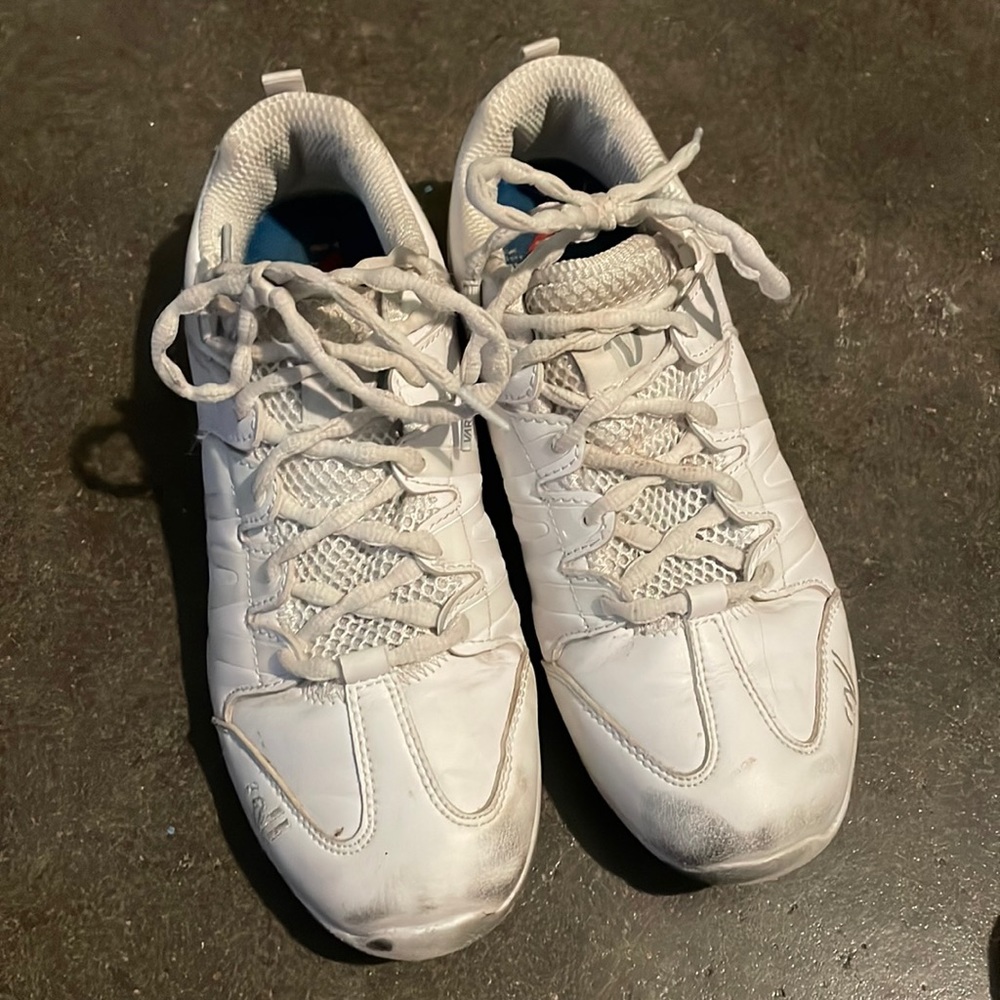 Field shoes